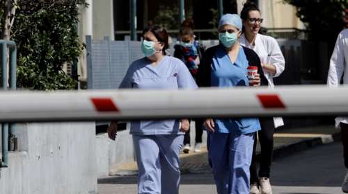 Η συγκλονιστική περιγραφή 28χρονης ασθενούς με κορονοϊό: &quot;Μετά τον πυρετό ήρθε η δύσπνοια&quot;..