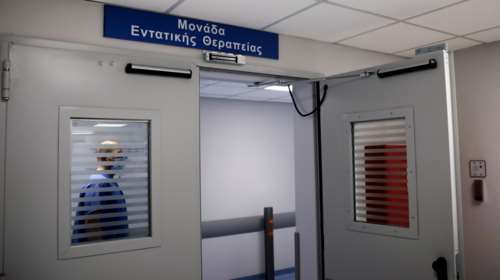 &quot;Όλα τα περιστατικά ήταν ανεμβολίαστοι&quot;: Η περιπέτεια ενός 58χρονου που κόντεψε να πεθάνει από κορονοϊό