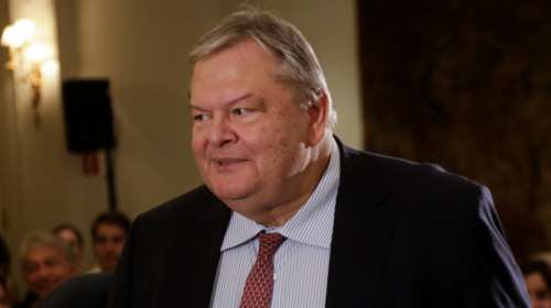 Βενιζέλος: Θερμά συγχαρητήρια για την αμυντική συμφωνία Ελλάδας - Γαλλίας, αλλά χρειάζεται μια διευκρίνιση