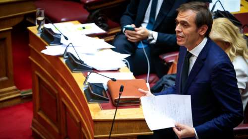 Μάντζος: "Θέματα με επίδραση στο εθνικό συμφέρον δεν μπορούν να είναι αντικείμενο κλειστών συζητήσεων αναθεωρητικών κρατών"