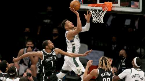 ΝΒΑ: Ένας Γιάννης δεν φέρνει την άνοιξη - Οι Νετς λύγισαν τους Μπακς στον πρώτο ημιτελικό