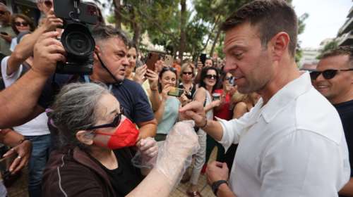 Η Ελένη Λουκά επιτέθηκε στον Κασσελάκη - "Είσαι του σατανά, ανώμαλος" [Εικόνες - Βίντεο]