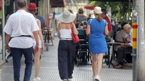 Καιρός: Εως τους 37 βαθμούς ο υδράργυρος σήμερα - Πού θα εκδηλωθούν καταιγίδες