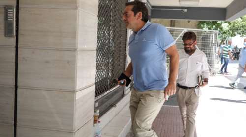 Τσίπρας: Ζητά αναβολή του συνεδρίου - Όλες οι αλλαγές που προτείνει