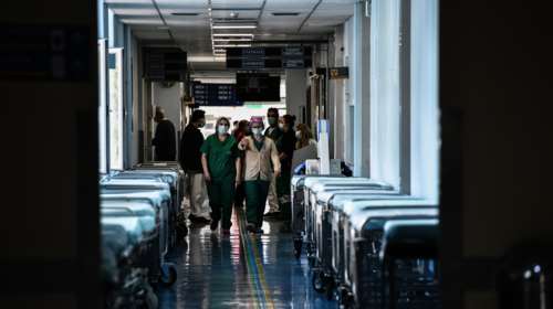 Απίστευτο: Τον έδιωξαν με ίωση και 6 μέρες μετά μπήκε χειρουργείο με περιτονίτιδα- &quot;Ίσα που προλάβαμε&quot; λέει ο πατέρας