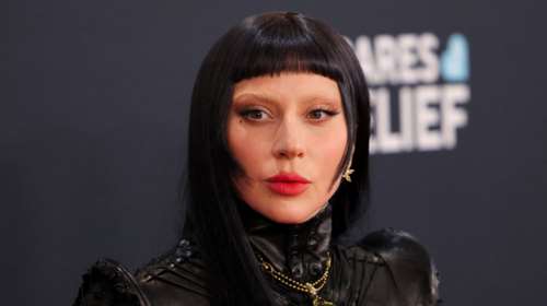 Η Lady Gaga τα "έχωσε" στην ICE κατά τη διάρκεια της συναυλίας της στο Τόκιο [βίντεο]