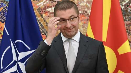 Αμετανόητος ο Μίτσκοσκι: Αποκαλούσε συνεχώς τη χώρα &quot;Μακεδονία&quot; λίγο αφότου παρουσίασε τη νέα κυβέρνηση