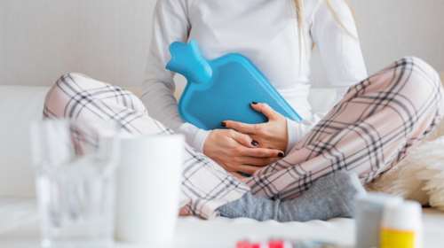 Κορονοϊός: Πώς σχετίζονται τα εμβόλια με την αλλαγή της γυναικείας περιόδου