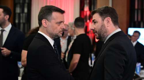 ΠΑΣΟΚ: Στα &quot;χαρακώματα&quot; Ανδρουλάκης-Δούκας για το debate- Οι λόγοι που δεν θα γίνει και η... Εθνική Ελλάδας