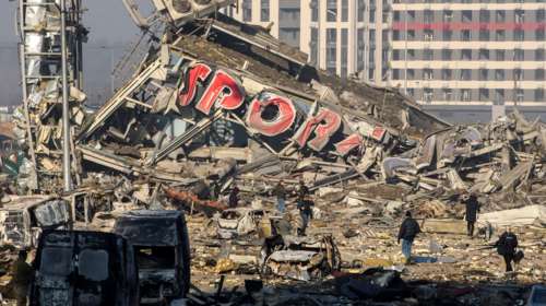 Πόλεμος στην Ουκρανία: Ισοπέδωσαν εμπορικό κέντρο στο Κίεβο - Συγκλονιστικές εικόνες - Απελπισία στη Μαριούπολη