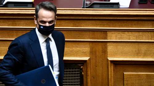 Μητσοτάκης στη Βουλή: Τα τρία πρόσθετα μέτρα για την ακρίβεια - Η απάντηση στον Τσίπρα για τις εκλογές