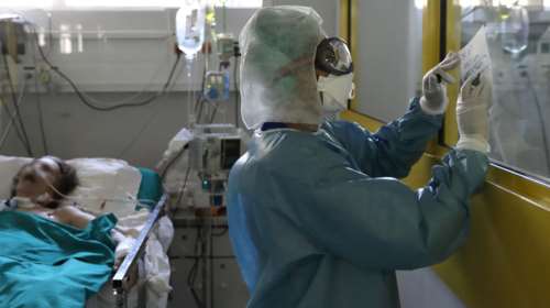 Κορονοϊός: Ανέβηκαν στους 506 οι διασωληνωμένοι -  51 θάνατοι και 2.570 νέα κρούσματα σήμερα