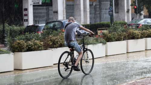 Μετά τον καύσωνα έρχεται... πολικός αεροχείμαρρος με επικίνδυνες καταιγίδες - Η πρόγνωση Τσατραφύλλια