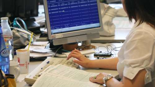 Πώς θα πάρετε επιστροφή φόρου από την εφορία - Τα κίνητρα της ΑΑΔΕ για να &quot;τρέξει&quot; η υποβολή των δηλώσεων