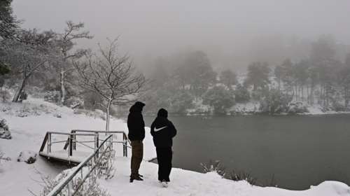 Έκτακτο δελτίο επιδείνωσης του καιρού: Καταιγίδες, χιόνια και θυελλώδεις άνεμοι τα Χριστούγεννα