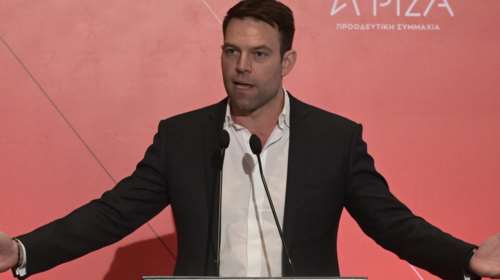 ΣΥΡΙΖΑ: Ομιλία με "καρφιά" από τον Κασσελάκη - "Όποιος εδώ μέσα διαφωνεί με τον γάμο και την τεκνοθεσία για ένα ομόφυλο ζευγάρι, να σηκωθεί όρθιος"