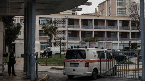 Τρόμος στο &quot;Γεννηματάς&quot;: Ανελκυστήρας έπεσε στο κενό από τον τρίτο όροφο