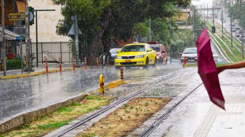 Νέο έκτακτο δελτίο για την κακοκαιρία &quot;Αtena&quot;: Έρχονται καταιγίδες, κεραυνοί και χαλάζι - Ποιες περιοχές θα χτυπήσει