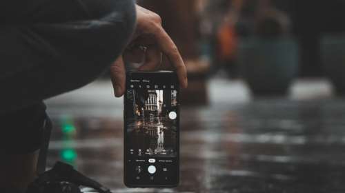 Στο &quot;κυνήγι&quot; των influencers η ΕΕ: Σε κλοιό 20 Έλληνες για πιθανή παραπλάνηση καταναλωτών - Εφοδος στα social media