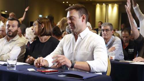 Ραγδαίες εξελίξεις στον ΣΥΡΙΖΑ: Πρόταση μομφής κατά Κασσελάκη από τους 87 - Στις 21:30 η ψηφορία μετά από συνεχείς αναβολές