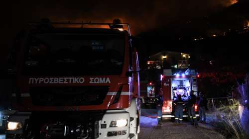 Πυροβολισμοί εναντίον οχημάτων της Πυροσβεστικής στη Περιφερειακή οδό Αιγάλεω