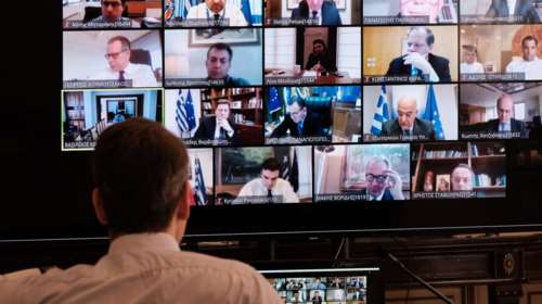 Το πρώτο υπουργικό με τηλεδιάσκεψη - Μητσοτάκης: Είναι πρωτοφανής και η κατάσταση και τα μέτρα [εικόνες &amp; βίντεο]