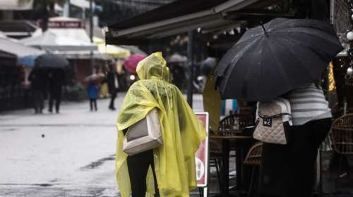 Συνεχίζεται το κύμα κακοκαιρίας με χειμωνιάτικες θερμοκρασίες, καταιγίδες και χιόνια - Πότε επιστρέφει η άνοιξη