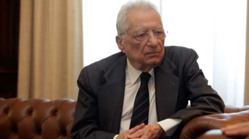 Ο πολιτικός κόσμος αποχαιρετά τον Πέτρο Μολυβιάτη: &quot;Ένας άξιος Έλληνας περνά στην Ιστορία&quot;