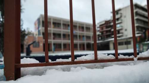 Κακοκαιρία: Κλειστά σήμερα όλα τα σχολεία στην Αττική και σε άλλες περιοχές - Με τηλεκπαίδευση τα μαθήματα