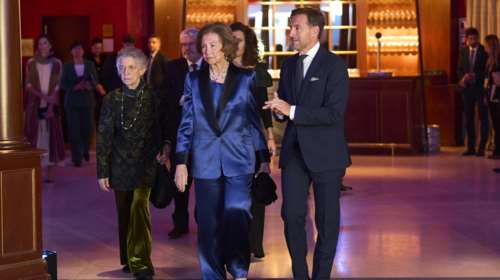 Βασίλισσα Σοφία: Στο κόκκινο χαλί με την αδελφή της Ειρήνη που πάσχει από Αλτσχάιμερ - Οι αντιδράσεις από τους Ισπανούς