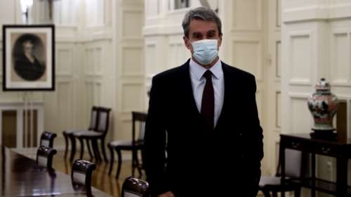 Λοβέρδος: Θα υπερψηφίσουμε την τροπολογία ΣΥΡΙΖΑ για τα rapid test στις εκκλησίες