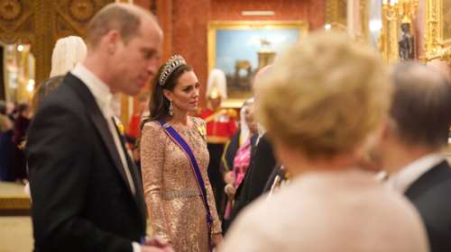 Ο κρυμμένος &quot;θυμός&quot; του Γουίλιαμ: Το gala στο παλάτι, η glittering Κέιτ και η λεπτομέρεια που πρόδωσε την αλήθεια