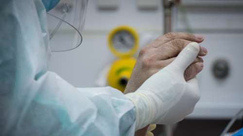 &quot;Θερίζει&quot; ο κορονοϊός: Πάνω από 522.000 νεκροί παγκοσμίως - Σχεδόν 11 εκατ. τα κρούσματα