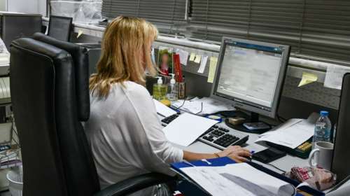 Αυτοί είναι οι νέοι μισθοί και τα επιδόματα των δημοσίων υπαλλήλων από την 1η Ιανουαρίου