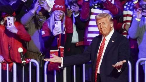 Ο Τραμπ στα 78 του επιστρέφει στον Λευκό Οίκο - Θα ορκιστεί πάνω στη Βίβλο που κληρονόμησε από τη μητέρα του