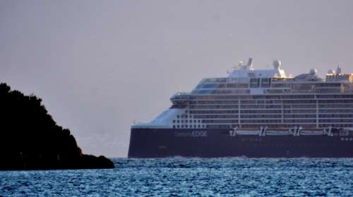 Κορονοϊός: Συναγερμός για 12 κρούσματα σε κρουαζιερόπλοιο με 1.000 επιβάτες - Ενημερώθηκε ο Χαρδαλιάς