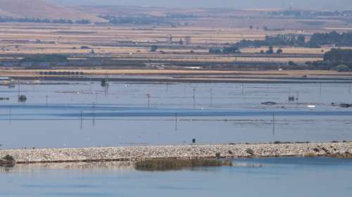 Συναγερμός στη Μαγνησία για τη λίμνη Κάρλα: Προειδοποιητικό μήνυμα από το 112 σε έξι χωριά - Ανέβηκε επικίνδυνα η στάθμη