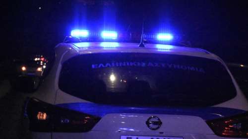 Σοκ έξω από το ΑΤ Αγίων Αναργύρων- 39χρονος μαχαίρωσε μέχρι θανάτου 28χρονη και μετά αυτομαχαιρώθηκε στον λαιμό