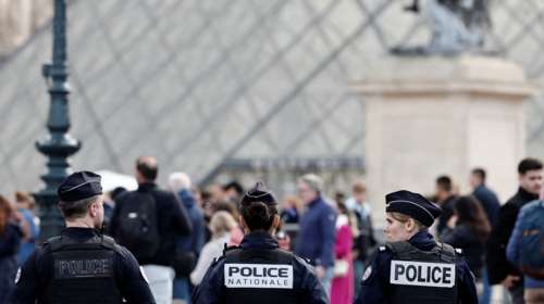 Μουσείο του Λούβρου: Δύο συλλήψεις για την κλοπή των πολύτιμων κοσμημάτων