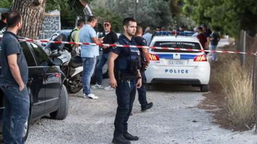 Μακελειό στη Λούτσα: Οι δράστες παρέσυραν τους έξι άντρες σε ραντεβού εξόντωσης - Συνελήφθη Τούρκος στο &quot;Ελ. Βενιζέλος&quot;