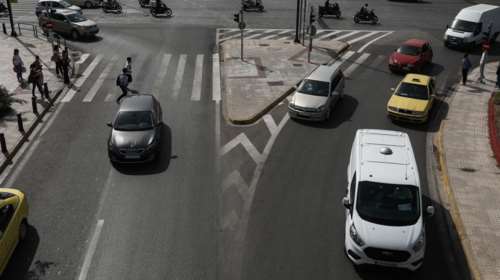 Αλλάζουν όλα στον ΚΟΚ: Από τις άδειες οδήγησης έως τα πρόστιμα - Έρχεται ηλεκτρονικό point system