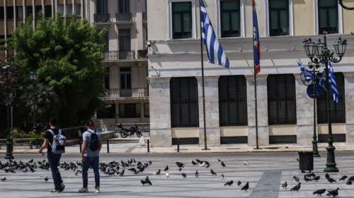 Πόλη &quot;φάντασμα&quot; η Αθήνα ανήμερα του Πάσχα - Έρημοι οι δρόμοι, λίγοι κυκλοφορούν [εικόνες]
