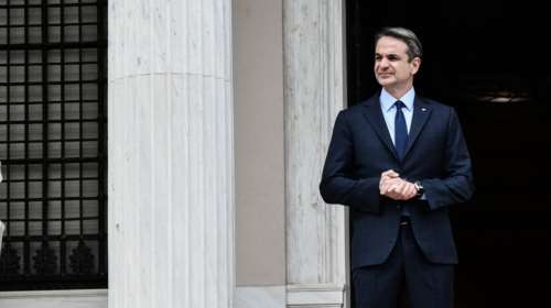 Ανασύνταξη στο Μαξίμου ενόψει του νέου κόμματος Τσίπρα - Ψέμα ότι όλα είναι &quot;μαύρα&quot;