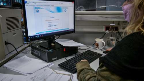 Τέλος στη συμπλήρωση φορολογικών δηλώσεων για 1 εκατ. μισθωτούς και συνταξιούχους - Σε ποιους θα γίνεται αυτόματα