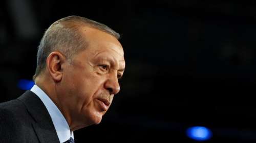 Τουρκία: Στις σεισμόπληκτες περιοχές ο Ερντογάν - Άρχισε η κατασκευή 105.000 κατοικιών και η παροχή άτοκων δανείων