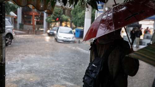 Χαλάει ο καιρός: Ερχονται καταιγίδες και χαλαζοπτώσεις, αλλά με υψηλές θερμοκρασίες