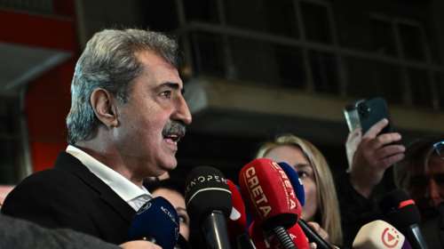 Πολάκης κατά Αποστολάκη και Τζάκρη: &quot;Ναύαρχε παράδωσε την έδρα&quot; - &quot;Θεοδώρα, άλλα έλεγες για Κασσελάκη πριν τη μομφή&quot;