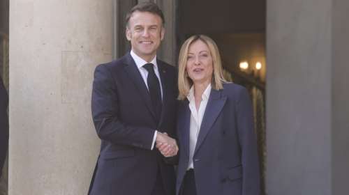 Μελόνι: Θέλω να ξανακατέβω στις επόμενες εκλογές - Υγιής ο ανταγωνισμός μας με τον Μακρόν