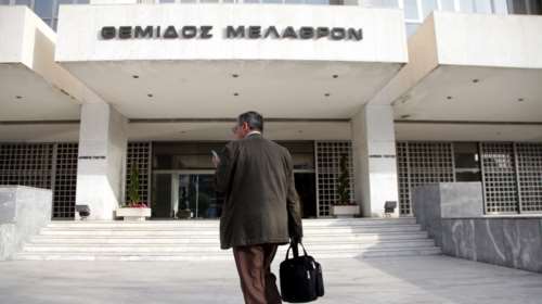 Novartis: Σε καθεστώς ανωνυμίας για άλλα δύο χρόνια &quot;Κελέση&quot; και &quot;Σαράφης&quot;