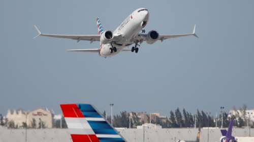 Bloomberg: Το Πεκίνο ζήτησε από τις κινεζικές αεροπορικές εταιρείες να αναστείλουν τις παραλαβές αεροσκαφών Boeing